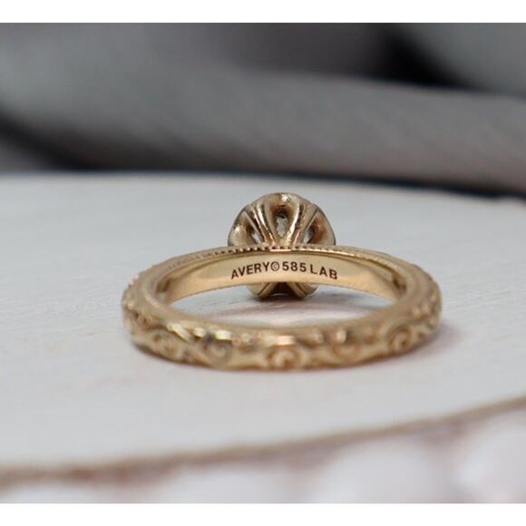 James Avery Gold Ring with Clear Stone - Picture 5 of 6